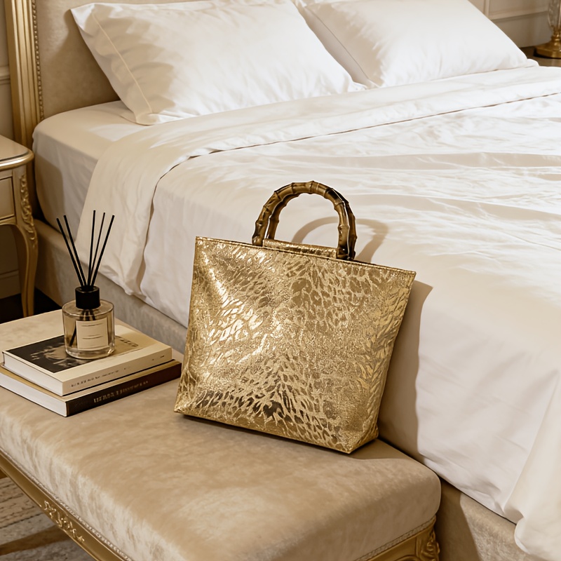 Luxury Bags Reseller - Lichte luxe metallic gouden jacquard bladmotief