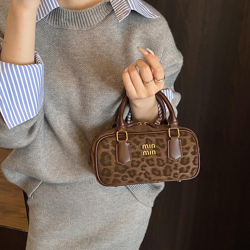 Nieuwe luxe vintage en niche l - Luxury Bags Valentino recensie en prijs