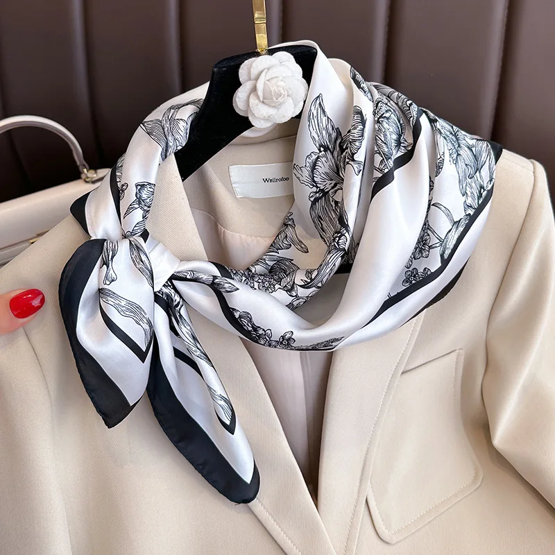 70*70Cm Luxe Bloemenprint Zijd - Luxury Bags Duffle recensie en prijs
