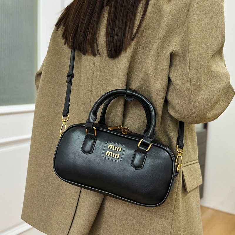 2025, nieuwe modieuze draagbar - Luxury Bags Valentino recensie en prijs