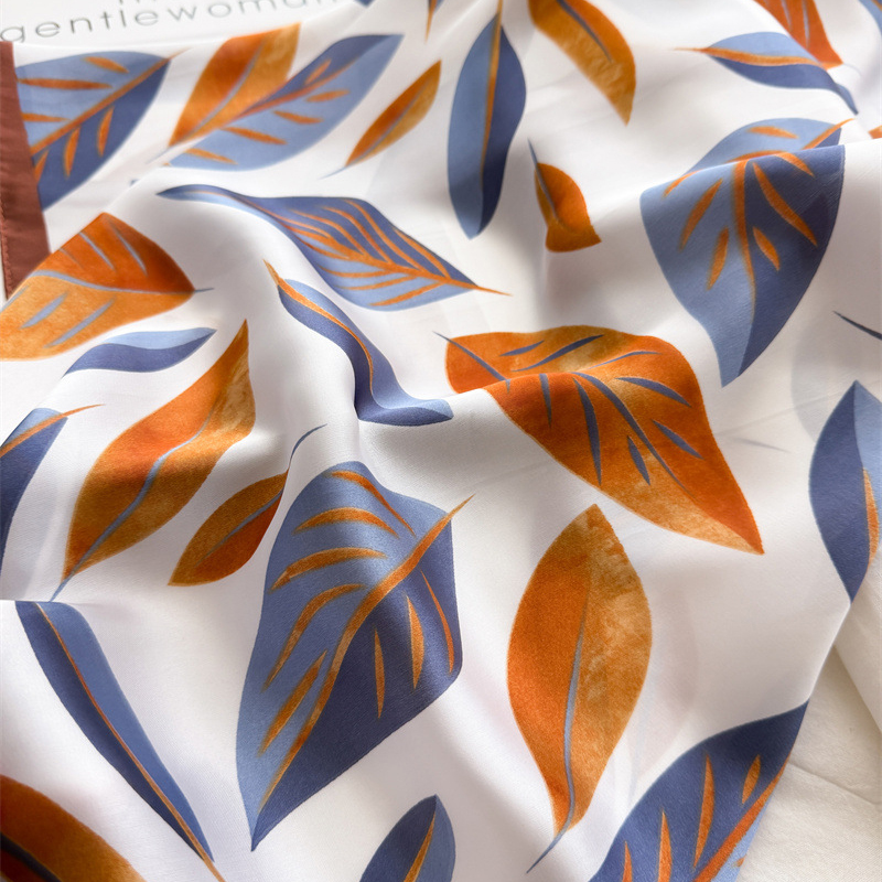 Luxe Merk Print 70 Cm Vierkant - Luxury Bags Brand recensie en prijs